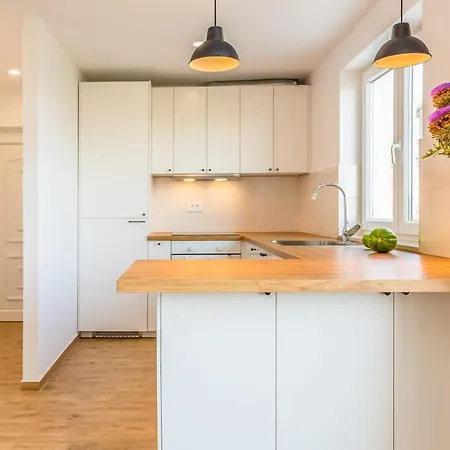 Appartement Adris *