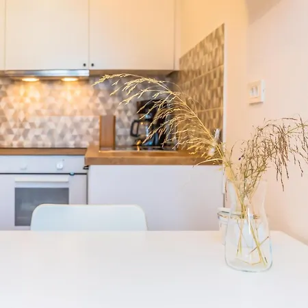 Apartament Adris